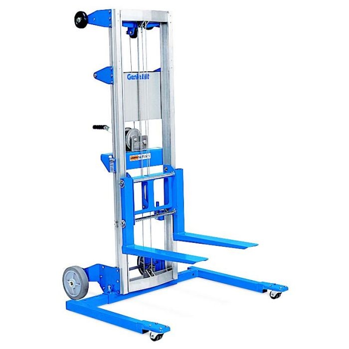 Rent the LIFT INTERIOR GENIE 10.5' / CHARIOT ELEVATEUR INTERIEUR DE